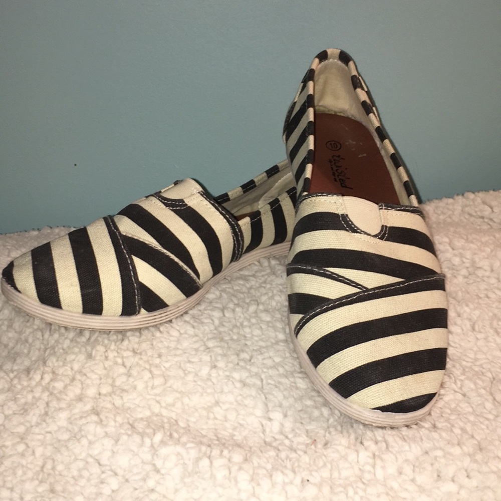 Striped flats